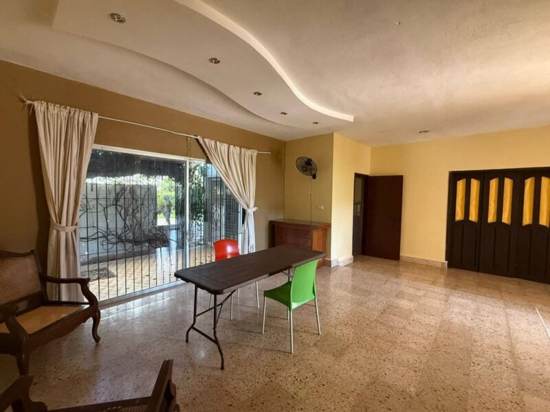 🏡✨ DEPARTAMENTO AMUEBLADO EN RENTA – 💲9,000 MXN FRACC. FRACCIORAMA 2000, CAMPECHE ✨ | Planta baja 📍 Ubicación privilegiada: A solo una cuadra de Av. Central y muy cerca de Av. Colosio. Disfruta de una zona tranquila, con acceso inmediato a tiendas, esc
