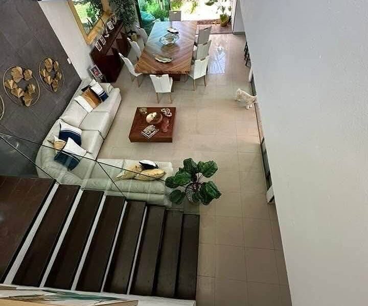 RENTA O VENTA❗Magnífica Casa en Bugambilias, Campeche. 💲 $27,000 MXN al mes 🏡 Casa con amplios espacios, jardines y acabados de lujo