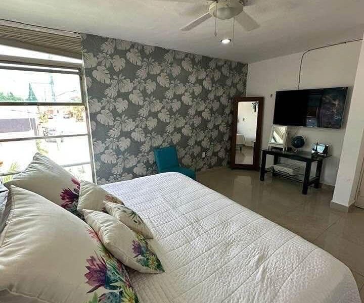 RENTA O VENTA❗Magnífica Casa en Bugambilias, Campeche. 💲 $27,000 MXN al mes 🏡 Casa con amplios espacios, jardines y acabados de lujo