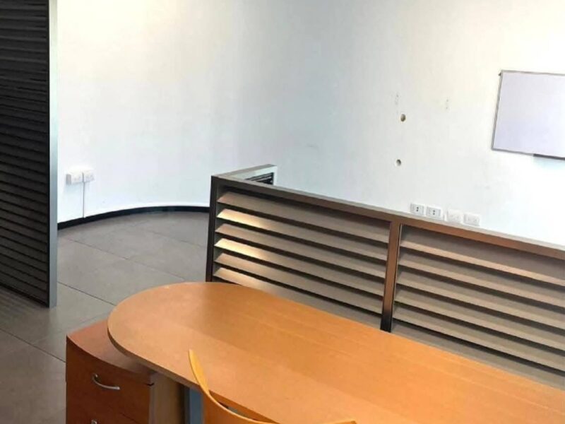 🏢 OFICINA AMUEBLADA EN RENTA – AV. LÓPEZ PORTILLO, CAMPECHE ✨💲13,000 + IVA