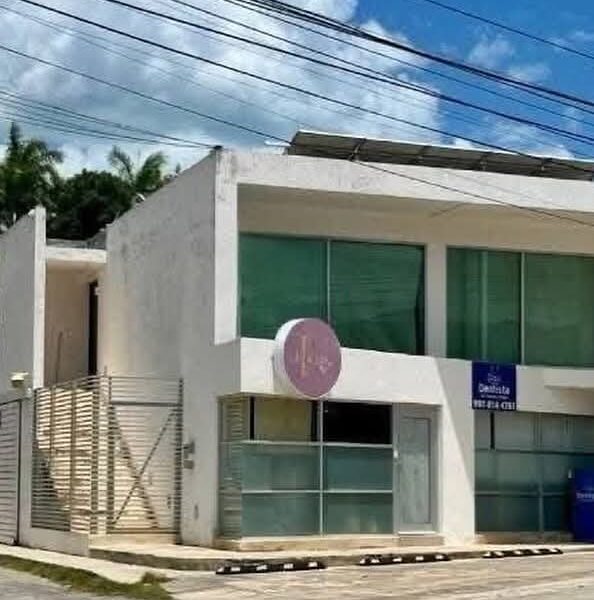 🏢 OFICINA AMUEBLADA EN RENTA – AV. LÓPEZ PORTILLO, CAMPECHE ✨💲13,000 + IVA