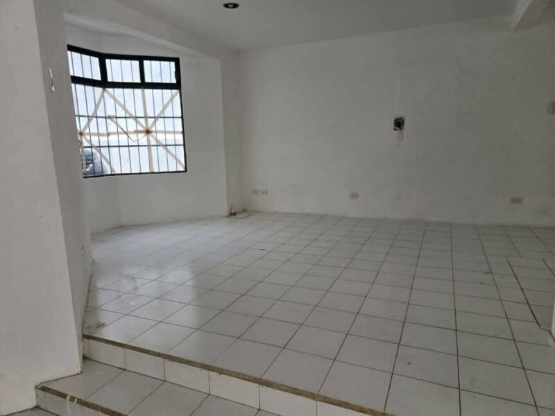 ✨🏢 OFICINAS EN RENTA – UBICACIÓN PREMIUM 🏢✨ 💲 $30,000 mensuales 📍 Av. López Portillo – Fracc. Villas Residencial Ix-Lol-Be 🛣 Acceso por doble calle 📌 A una esquina de las Fiscalías