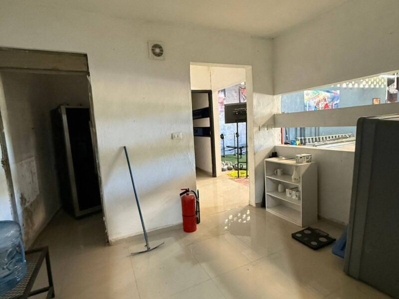 💪🏢 LOCAL EN RENTA – IDEAL PARA TU NEGOCIO 🏢💪 💲12,500 MXN 📍 Ubicación estratégica: sobre avenida principal en Kanisté, con gran visibilidad y fácil acceso. 🔹 Superficie: 250 m² (25 x 10 m) 🔹 Espacio amplio y versátil