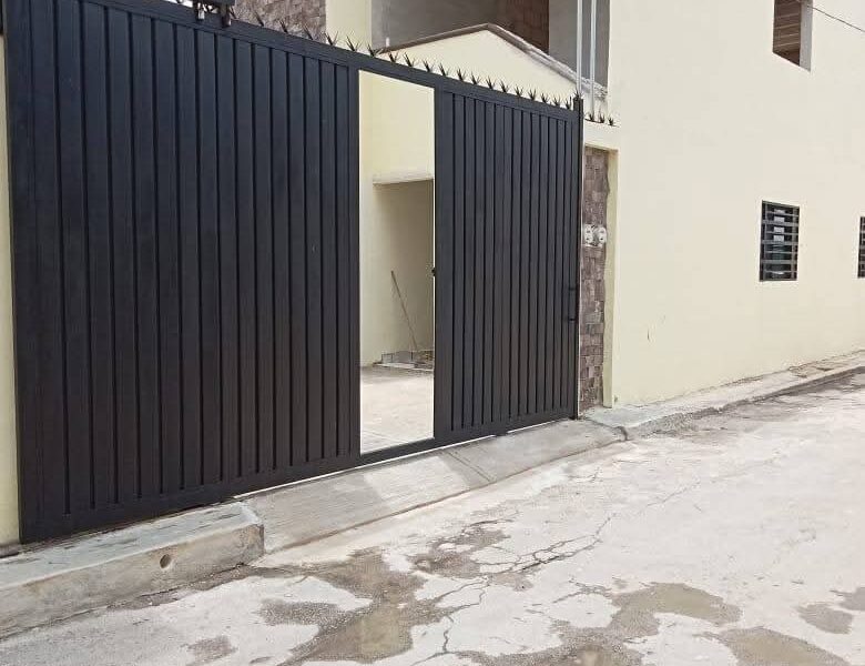 🏡✨ CASA NUEVA EN RENTA – SANTA ANA, CAMPECHE ✨ 💲 Renta mensual: $8,500 📍 Ubicada en el corazón de Santa Ana, entre el Parque y el CBTIS. Una zona tranquila, céntrica y con excelente conectividad.
