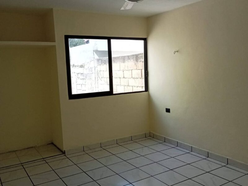 🏡✨ CASA NUEVA EN RENTA – SANTA ANA, CAMPECHE ✨ 💲 Renta mensual: $8,500 📍 Ubicada en el corazón de Santa Ana, entre el Parque y el CBTIS. Una zona tranquila, céntrica y con excelente conectividad.