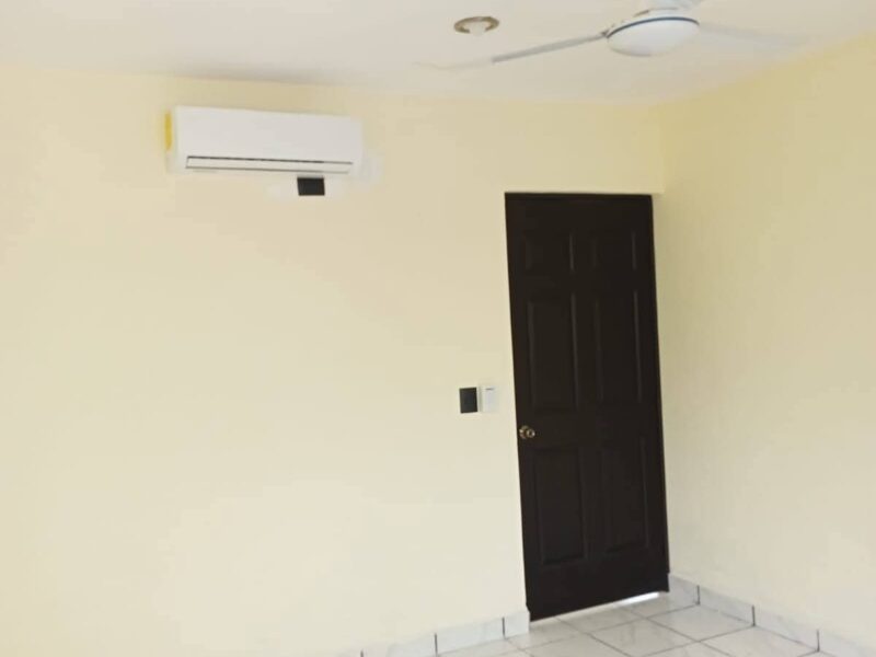 🏡✨ CASA NUEVA EN RENTA – SANTA ANA, CAMPECHE ✨ 💲 Renta mensual: $8,500 📍 Ubicada en el corazón de Santa Ana, entre el Parque y el CBTIS. Una zona tranquila, céntrica y con excelente conectividad.