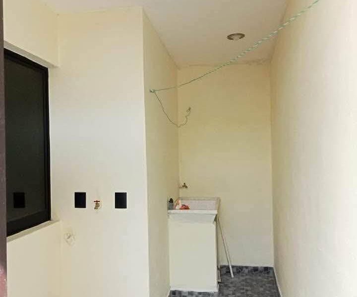 🏡✨ CASA NUEVA EN RENTA – SANTA ANA, CAMPECHE ✨ 💲 Renta mensual: $8,500 📍 Ubicada en el corazón de Santa Ana, entre el Parque y el CBTIS. Una zona tranquila, céntrica y con excelente conectividad.