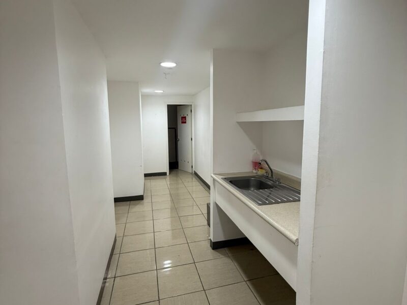 🏢✨ LOCAL COMERCIAL EN RENTA – 💲30,000 más IVA 📍CAMPECHE, CAMPECHE-UBICACIÓN PREMIUM ✨🏢 📍 Circuito Baluartes, esquina Calle 16 y Ciriaco Vázquez (Actualmente ocupado por Financiera Compartamos) 🔹 120 m² de espacio versátil