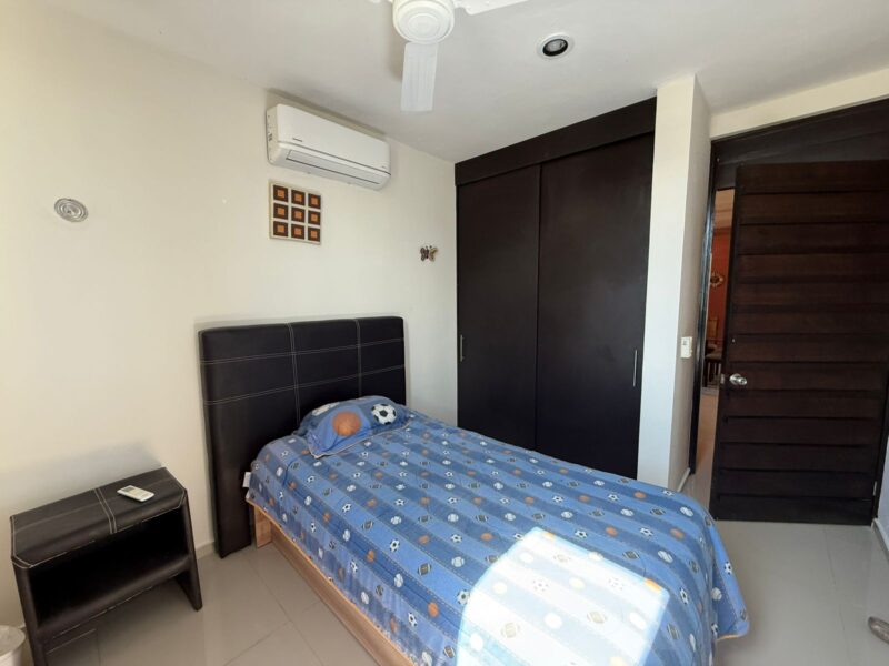 RENTA DE DEPARTAMENTO AMPLIO EN CAMPECHE