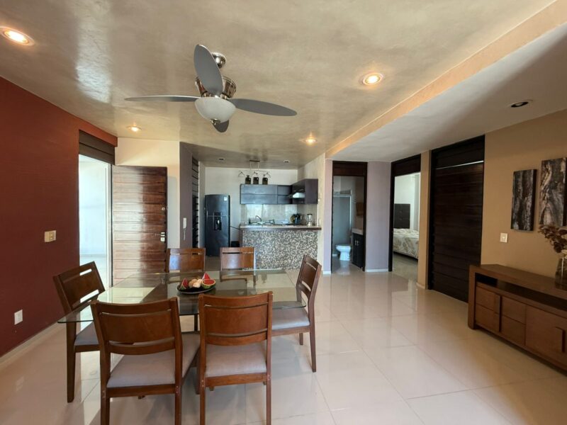 RENTA DE DEPARTAMENTO AMPLIO EN CAMPECHE