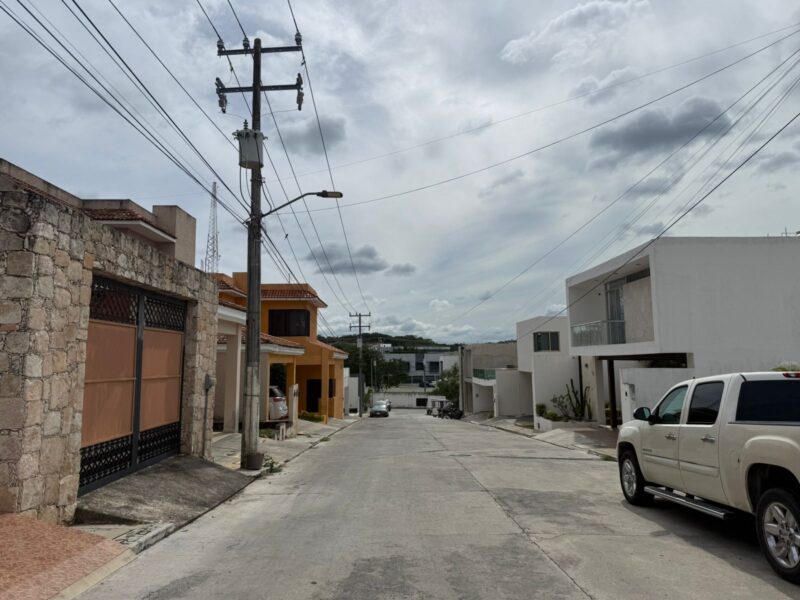 Terreno en Venta en Residencial Lomas de la Flores II, Campeche